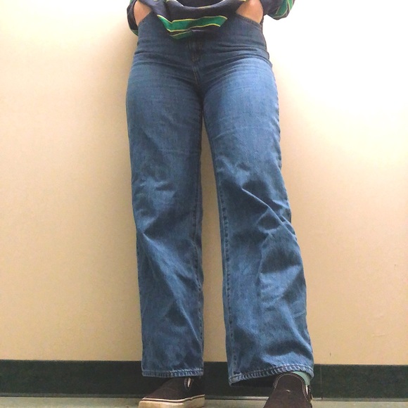 Levi’s HighWaisted Straight Jean (31”) - Picture 4 of 5